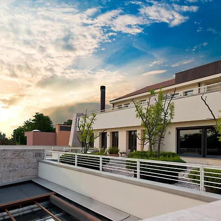 Thai Si Royal Thai Hotel 4*