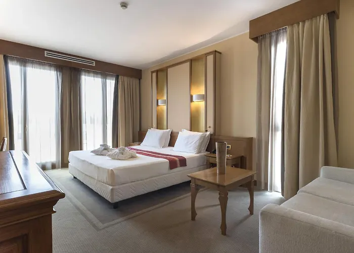 Thai Si Royal Thai Hotel