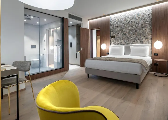 Thai Si Royal Thai Hotel Lovadina