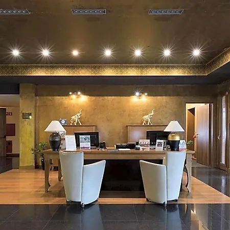 Thai Si Royal Thai Hotel Lovadina