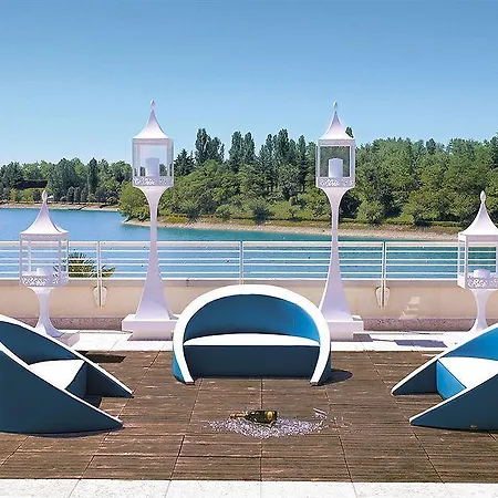 泰希皇家泰式温泉酒店 4*