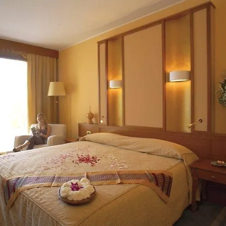 泰希皇家泰式温泉酒店 洛瓦迪纳