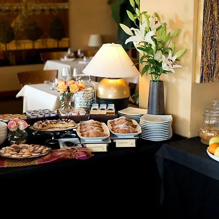 Thai Si Royal Thai Hotel 4*