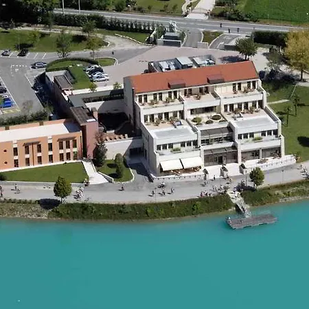 泰希皇家泰式温泉酒店 酒店 4*