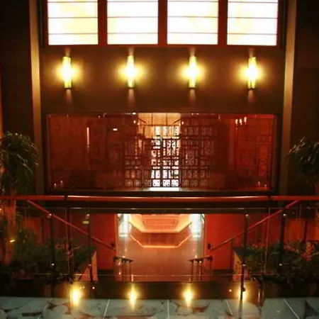 Ξενοδοχείο Thai Si Royal Thai Lovadina