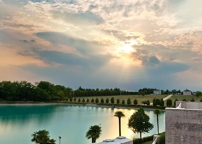 호텔 Thai Si Royal Thai 로바디나