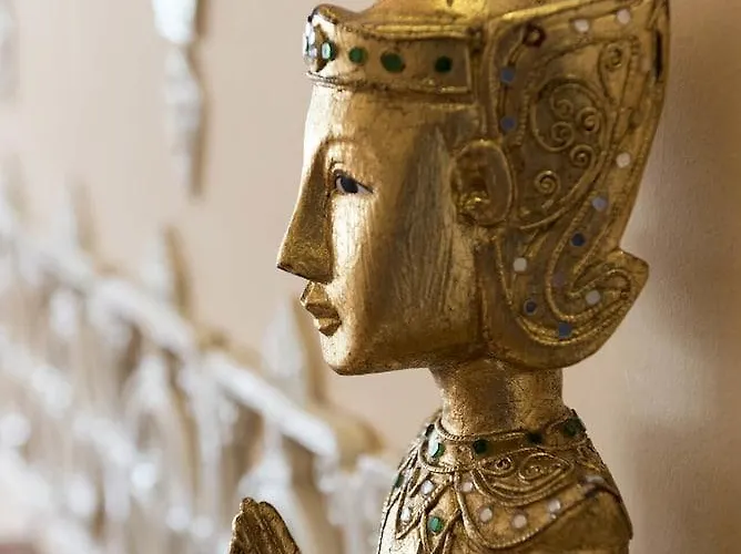 Thai Si Royal Thai 로바디나