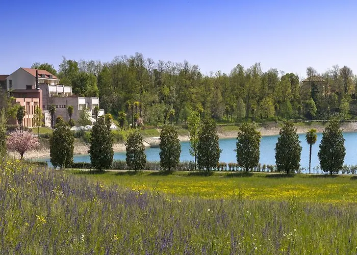 Thai Si Royal Thai 호텔 로바디나